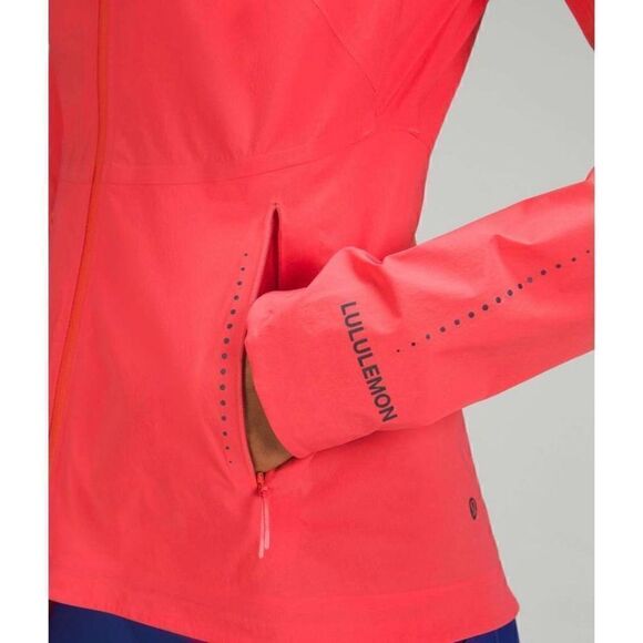 Lululemon Lululemon Fast Free Windbreaker size 6 - Picture 3 of 7